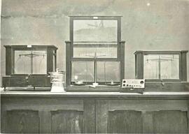 Physics Equipment